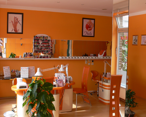Queen Nails Innenansicht klein